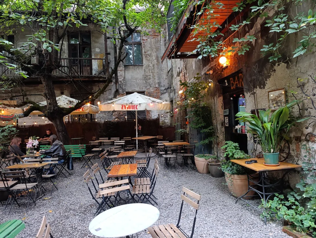 Eszeweria, Cracovia