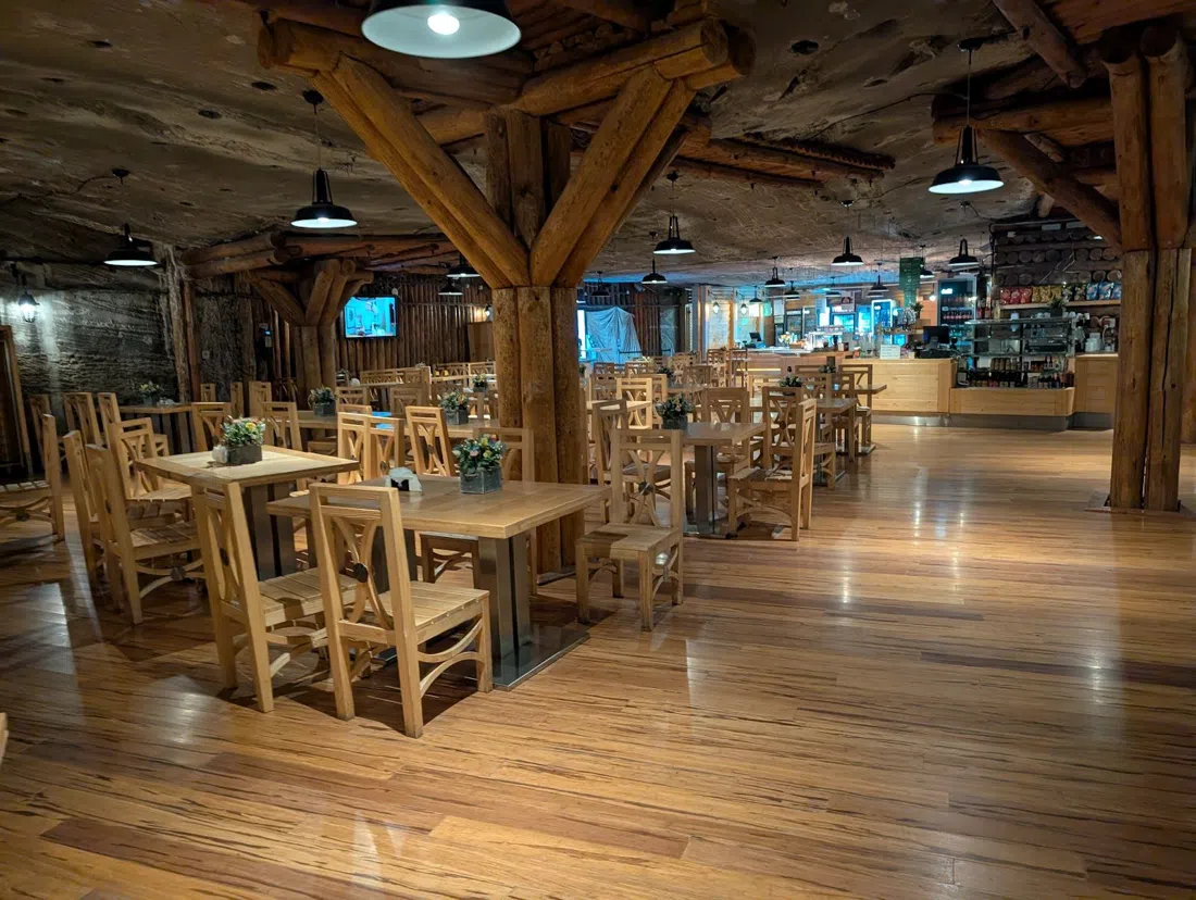 Karczma Górnicza (underjordisk restaurant, Budryk-kammeret), Krakow